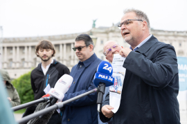 v.l.n.r. Effi Purtscheller, Verein GEDENKDIENST; Oskar Deutsch, Präsident Israelitische Kultusgemeinde Wien; Niki Kunrath, Initiative Jetzt Zeichen Setzen; Willi Mernyi, Vorsitzender Mauthausen Komitee Österreich © MKÖ/Alissar Najjar
