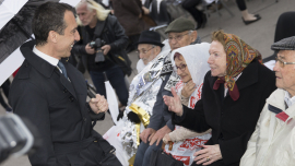 Christian Kern im Gespräch mit Käthe Sasso, Fest der Freude 2017 © MKÖ/Sebastian Philipp