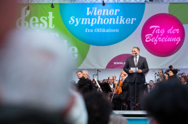 MKÖ-Vorsitzender Willi Mernyi während seiner Rede beim Fest der Freude 2019 © MKÖ/Sebastian Philipp