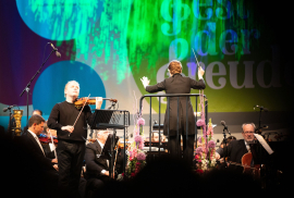 Violinist Pekka Kuusisto während seines Konzertes mit den Wiener Symphonikern beim Fest der Freude 2019 © MKÖ/Sebastian Philipp 
