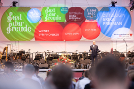 Bundespräsident Dr. Alexander Van der Bellen bei seiner Rede am Fest der Freude 2022 © MKÖ/Sebastian Philipp  