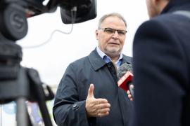 Willi Mernyi, Vorsitzender Mauthausen Komitee Österreich, im Interview © MKÖ/Alissar Najjar