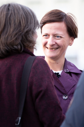 Birgit Hebein im Gespräch mit BesucherInnen des Fests der Freude, Fest der Freude 2019 © MKÖ/Alissar Najjar