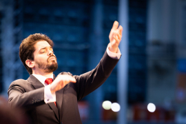 Dirigent Lahav Shani und Wiener Symphoniker beim Konzert am Fest der Freude 2022 © MKÖ/Sebastian Philipp