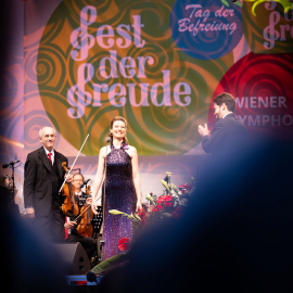 Chen Reiss, Lahav Shani und die Wiener Symphoniker beim Fest der Freude 2022 © MKÖ/Sebastian Philipp