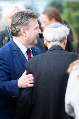 Michael Ludwig im Gespräch beim Fest der Freude 2019 © MKÖ/Alissar Najjar