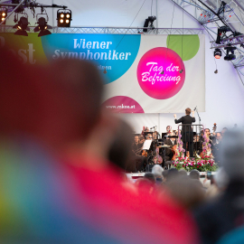 Aufnahme aus dem Publikum auf die Bühne des Fest der Freude 2019 © MKÖ/Alissar Najjar