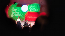 Katharina Stemberger und Wienern Symphoniker am Fest der Freude 2022 © MKÖ/Sebastian Philipp 