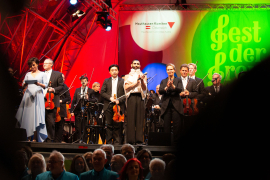 Conchita und Wiener Symphoniker auf der Bühne beim Fest der Freude 2019 © MKÖ/Alissar Najjar