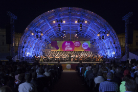 Blick auf die Bühne aus dem Publikum beim Fest der Freude 2015 © MKÖ/Sebastian Philipp