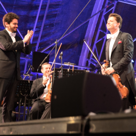 Lahav Shani und Wiener Symphoniker, Christa Bauer, Rudolf Gelbard, Willi Mernyi, Fest der Freude 2018 © MKÖ/Sebastian Philipp