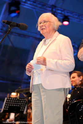 Helga Emperger bei ihrer Rede am Fest der Freude 2015 © MKÖ/Wolfgang Kerndler